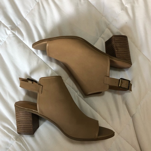 booties - Picture 2 of 4